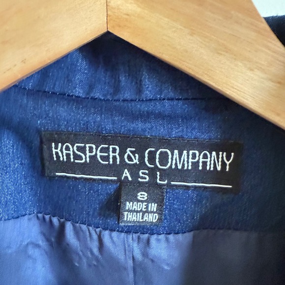 Kasper & Company Denim Blazer - Buttoned‎ Front, Fitted Jacket, Women's Size 8 - Picture 3 of 7
